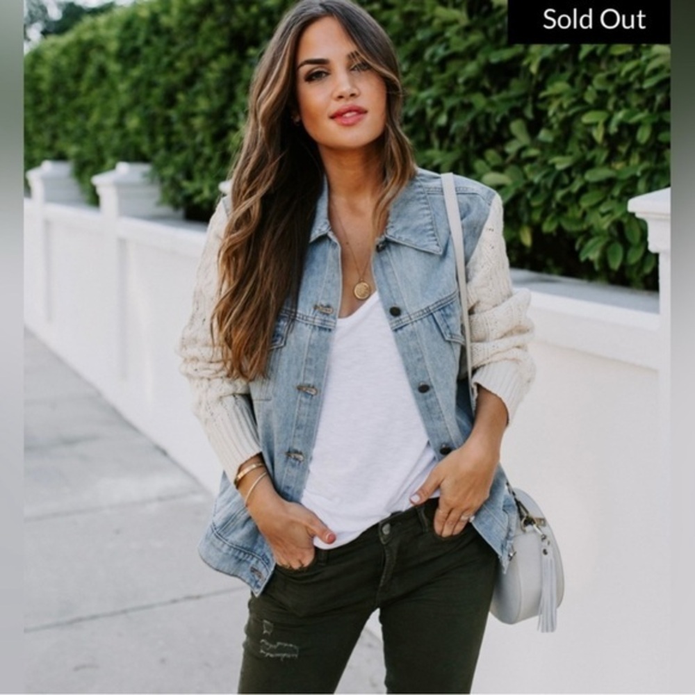 💗 NWT- VICI Jean jacket (New with Tags)- Size: Medium 💗